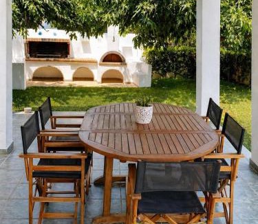 Skiros Villa | Sunrise Villa in Skyros - Coastal Sea View Haven