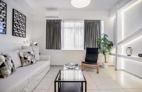 Monastiraki Apartment | Supreme B1 Apartment in Syntagma