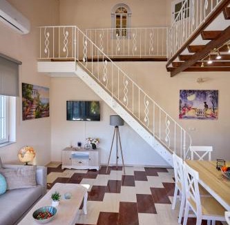 Chios Town Apartment | Sweet Cottage In The City