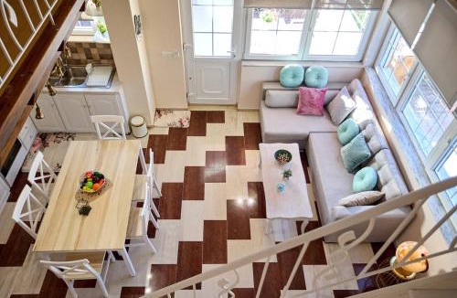 Chios Town Apartment | Sweet Cottage In The City