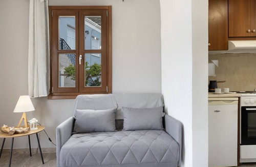 Pedi Apartment | Symi Thea Home Apartment with Sea View, Wi-Fi and Air Conditioning