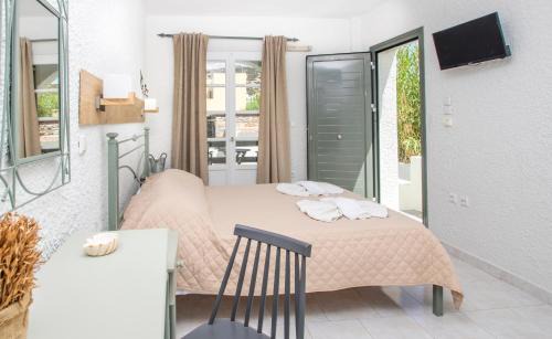 Galissas Hotel | Syros INN