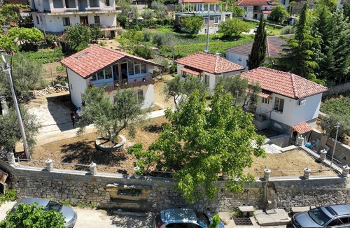 Berat House | t Cozy bungalow in charming Roshnik Village 104