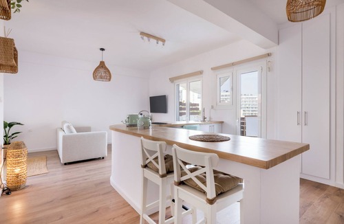 Metaxourgio Apartment | The Boho Suite Private Jacuzzi & Acropolis View