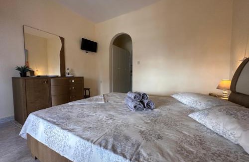Toroni Apartment | THE FLOWER APARTMENTS