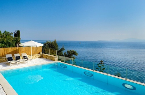 Katavolos Villa | The Light House - Three Bedroom Villa, Sleeps 6