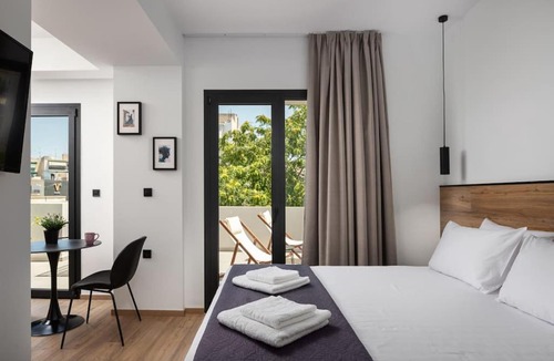 Kerameikos Apartment | The Meta Stay - Rooftop Access Unique Suite