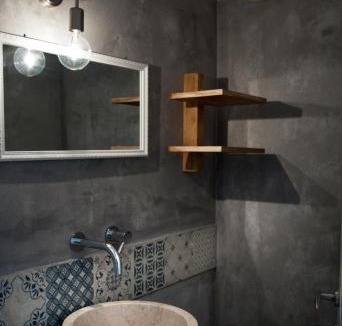 Kato Stalos Apartment | The Mini Beach Hotel