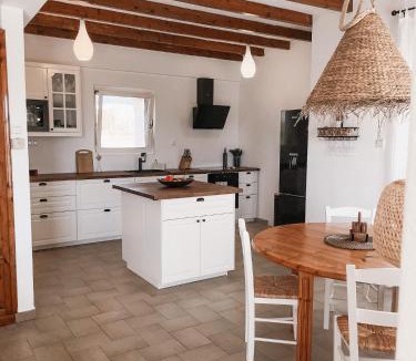 Mykonos Town House | The Mykonos House - Newly Renovated Villa Near Town
