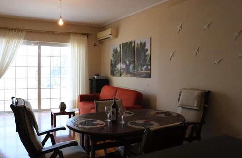 Salamis Apartment | the olive apartment