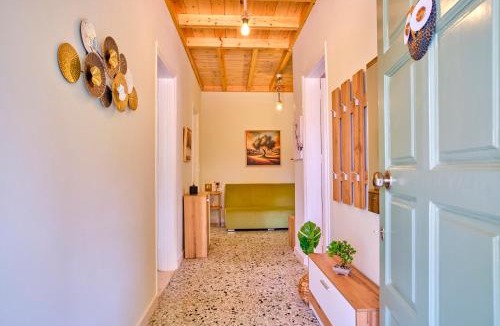 Termenades House | The Owl's House