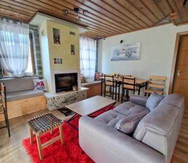 Lazarat Apartment | The Stone House