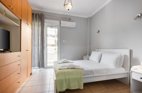 Moschato-Tavros Apartment | The Tauros Metro Residence