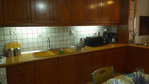 Dirfys-Messapia Apartment | The Village Corner