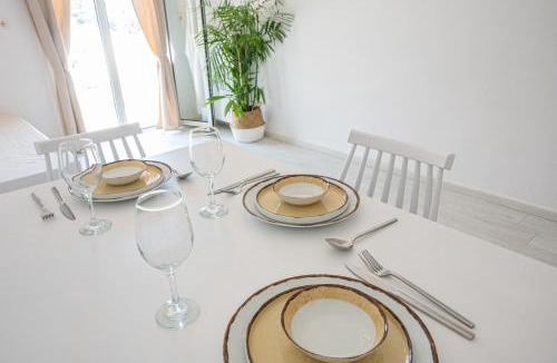 Poros Hotel | The White Rose Hotel
