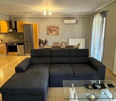 Argostoli Town Apartment | Theasis Apartment
