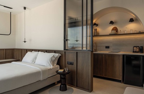 Kato Stalos House | Thelesi Apartments