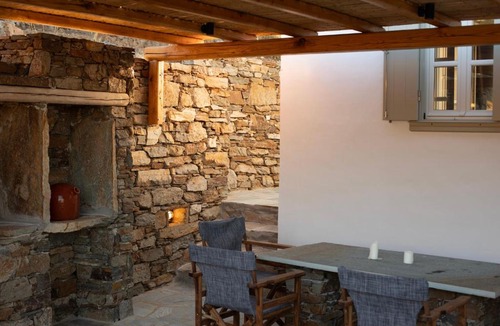 Herronisos House | Tholos Guest House