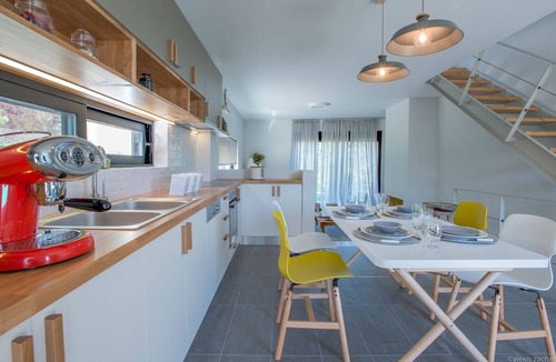 Melissi Apartment | Three Bedroom Melissi Villa with Sea View