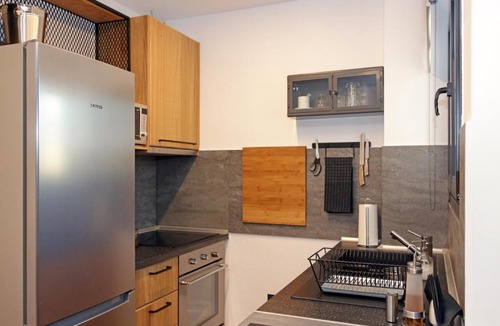 Thessaloniki City Centre Apartment | Tom's Bachelor Pad