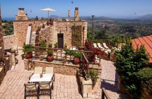 Samonas Villa | Traditional Crete Villa Villa Green Faskomilia Stunning Views 1 Bedroom