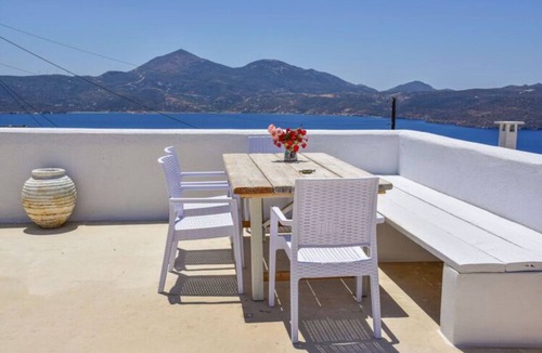 Tripiti House | Traditional Cycladic House