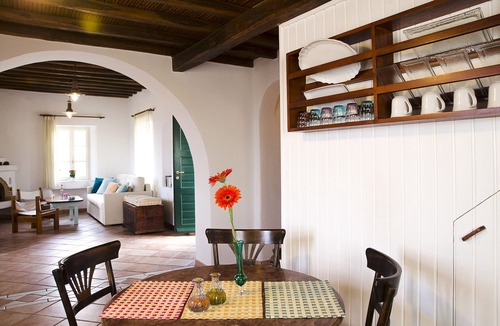 Mykonos House | Traditional House with stunning Sea View & Access to the Beach. Pet friendly!