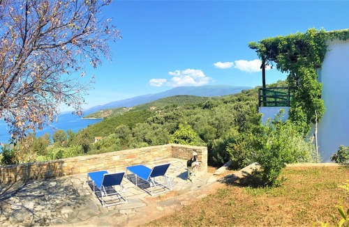 Lefokastron Villa | Traditional Luxury House Kedavros