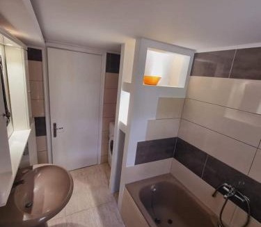 Skala Sotiros House | Traditional mama house