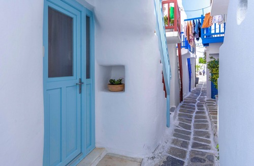 Mykonos Apartment | Traditional Mykonian Home steps from Little Venice