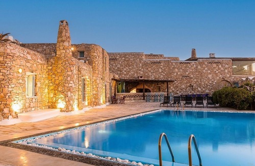 Agios Ioannis Apartment | Traditionally Styled Maisonette with A/C, Communal Terrace, Salt-Water Pool & Sea/Sunset Views!