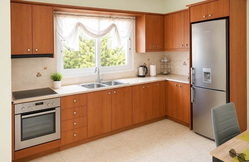 Salamis Apartment | Treasure B&B - Garden Stay in Paloukia Salamina