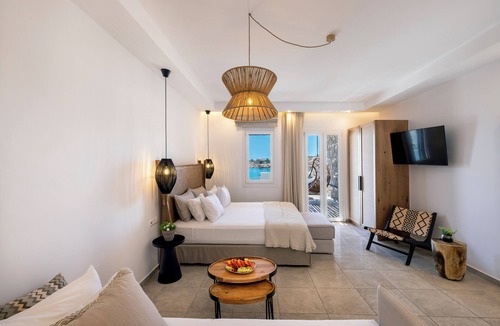 Paradise Hotel | Tropicana Hotel