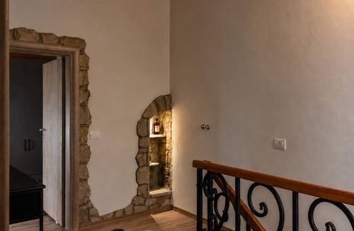 Kruje House | TS Villa-Mountain Views, Fireplace & Rustic Luxury