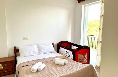 Aliko House | Tsaousi Apartments
