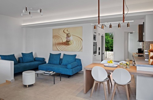 Halepa Villa | Two Bedroom City Villa Elvina in Chania with Private 24/7 Heated Pool & Hot Tube