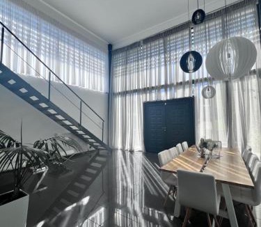 Anavyssos Villa | Two Bedroom Villa with Private Pool & Garden by Olivujoj