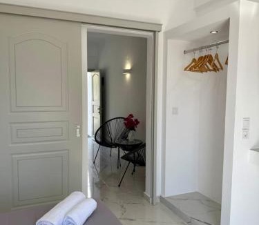 Perissa Hotel | V Angelo Prestige Rooms- Adults Only