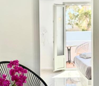 Perissa Hotel | V Angelo Prestige Rooms- Adults Only