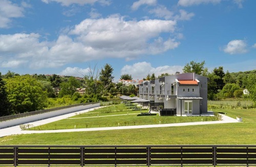 Kassandra Hotel | V Luxury Apartments Posidi