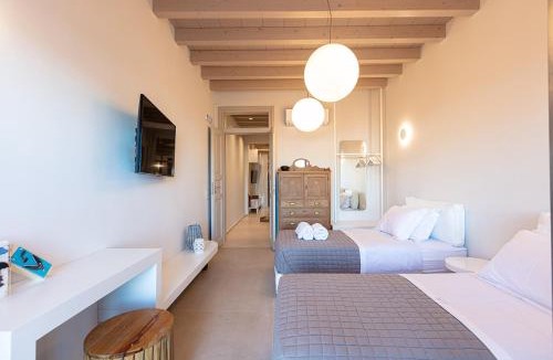 Old Town Rethymnon Apartment | V77 Seafront Suites