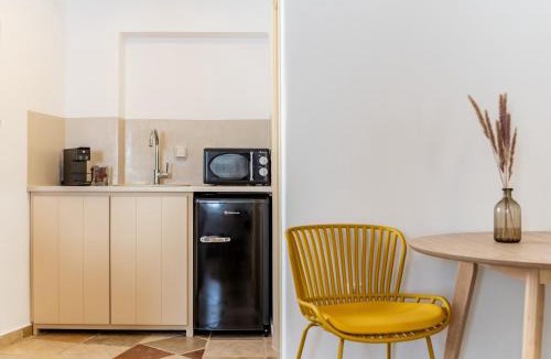 Firostefani Apartment | Vacay Suites