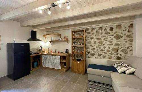 Sinarades Apartment | Valeria’s Apartments