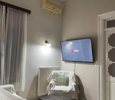 Plomari Apartment | Varvayanni Villa