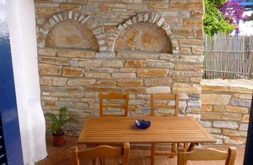 Ios House | Vasilis Ios Place Room 1