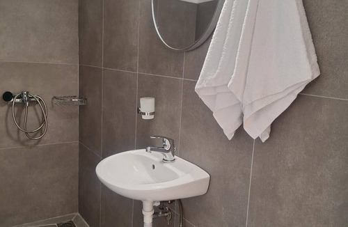 Lambi Apartment | Vasilis Studios & Apartments