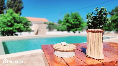 Chalcis Apartment | Venecia of Mani - Relax in a spa pool