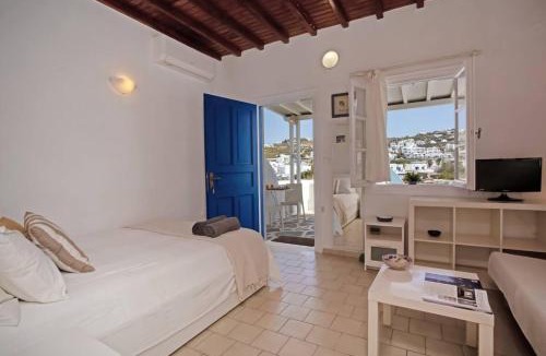Ornos Apartment | Veranda STUDIO Ornos