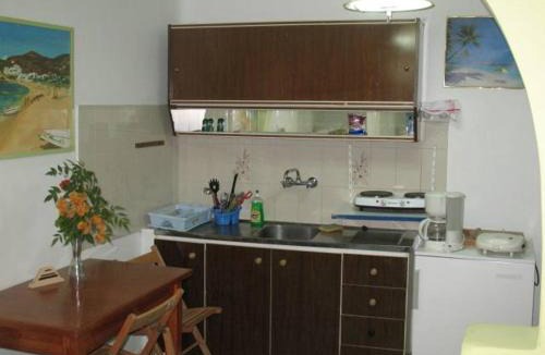 Ios Town Apartment | Vesuvio Kampos