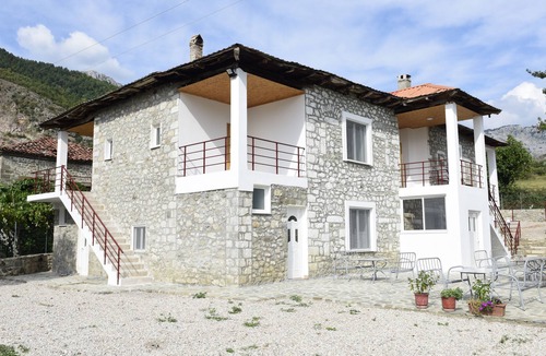Tirana House | Vila Disha
